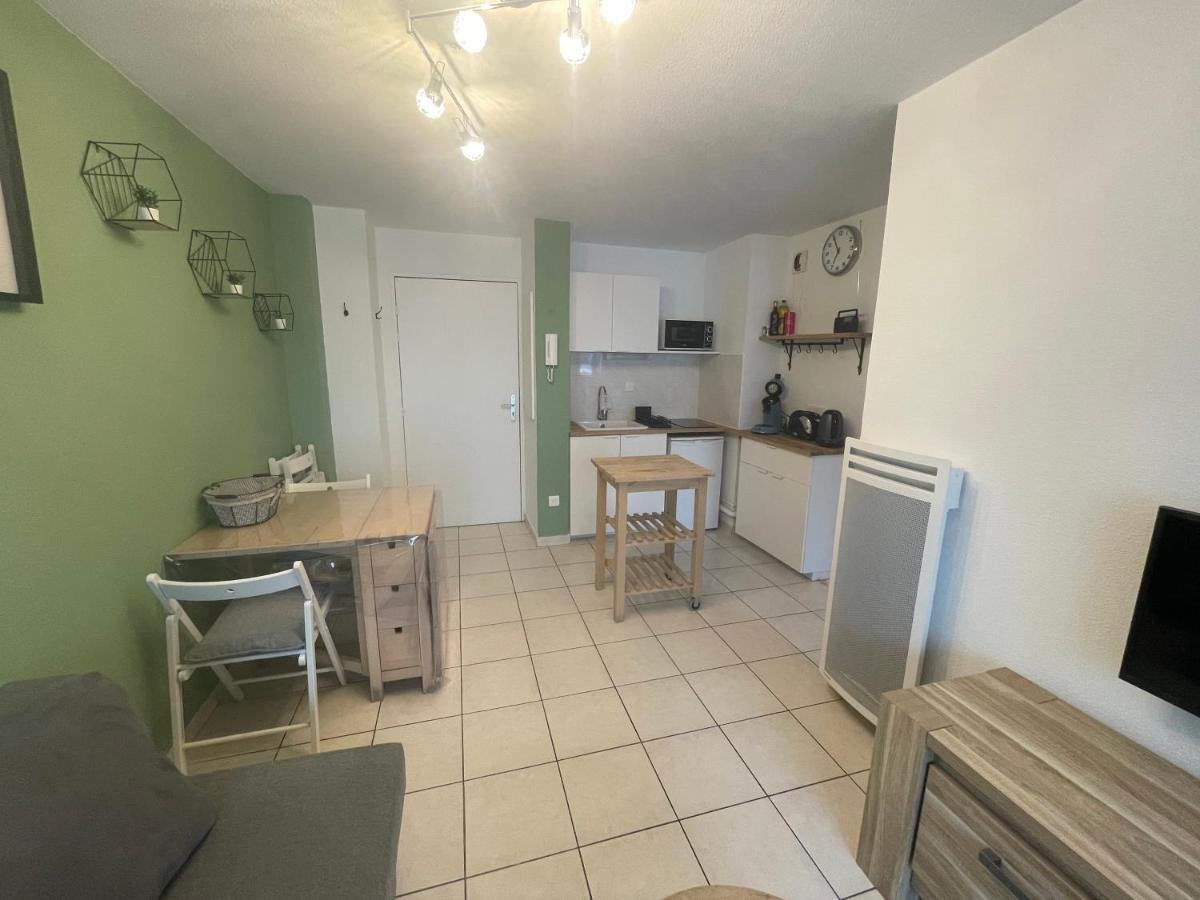 Charmant Appartement Cosy Sur Sete Proche De Toutes Commodites, Parking Prive Eksteriør bilde